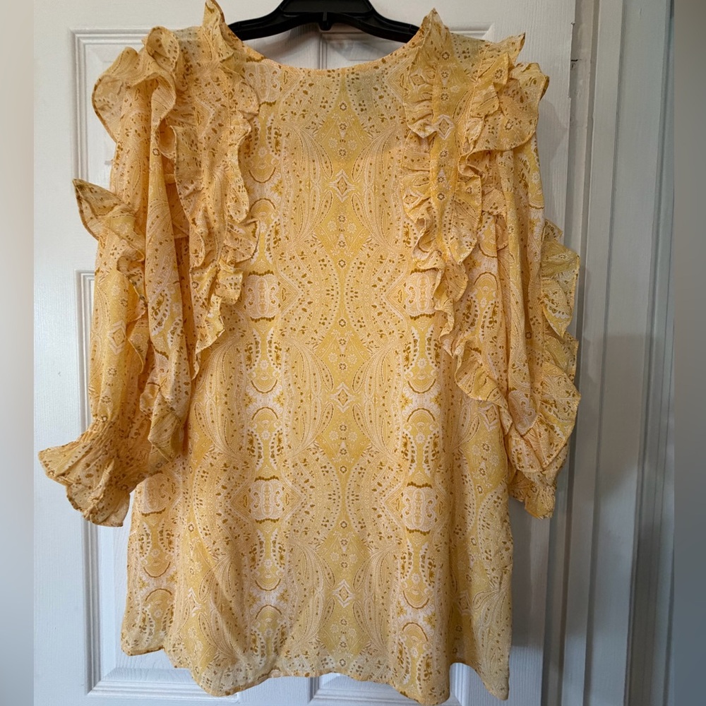 Forever 21 yellow paisley dress with ruffles size S
